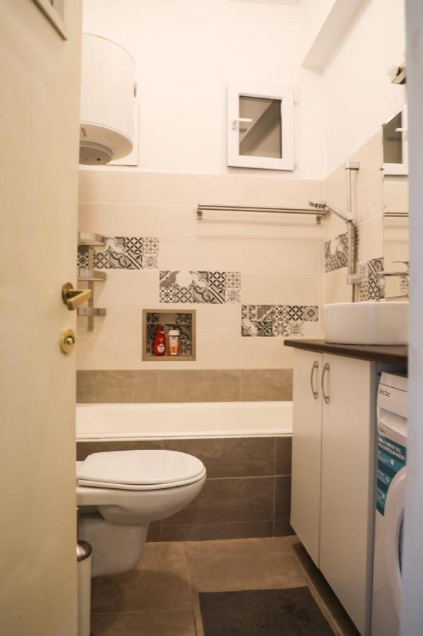 Ultracentral Cozy Apartment Near Old Town Bucarest Exterior foto
